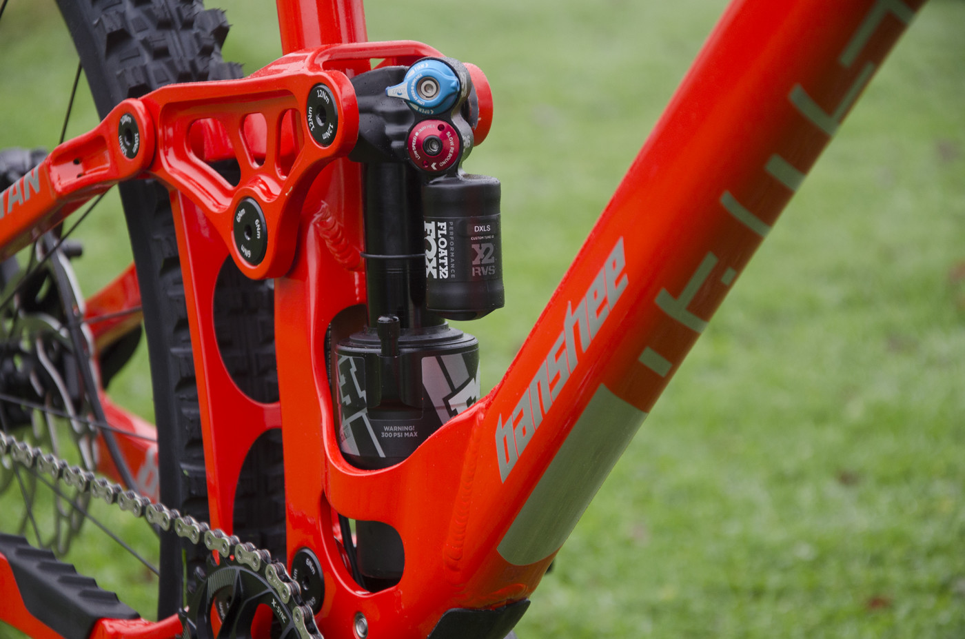 Banshee Titan, griechisch: Τιτάν